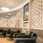 review sala vip the canopy lounge nice NCE airport aeroporto Qatar airways one world