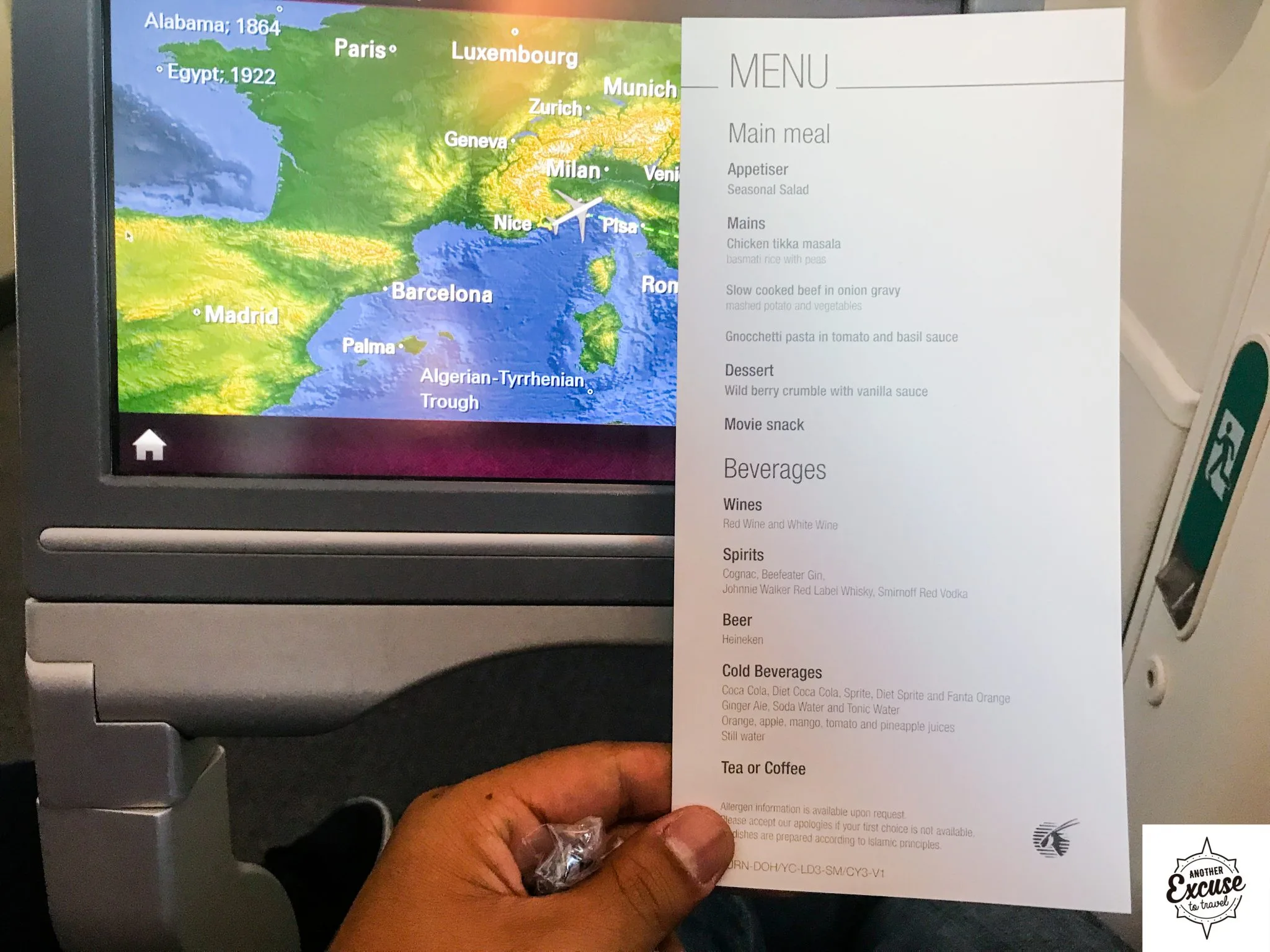 Qatar 787 economy food meal dinner tray wine