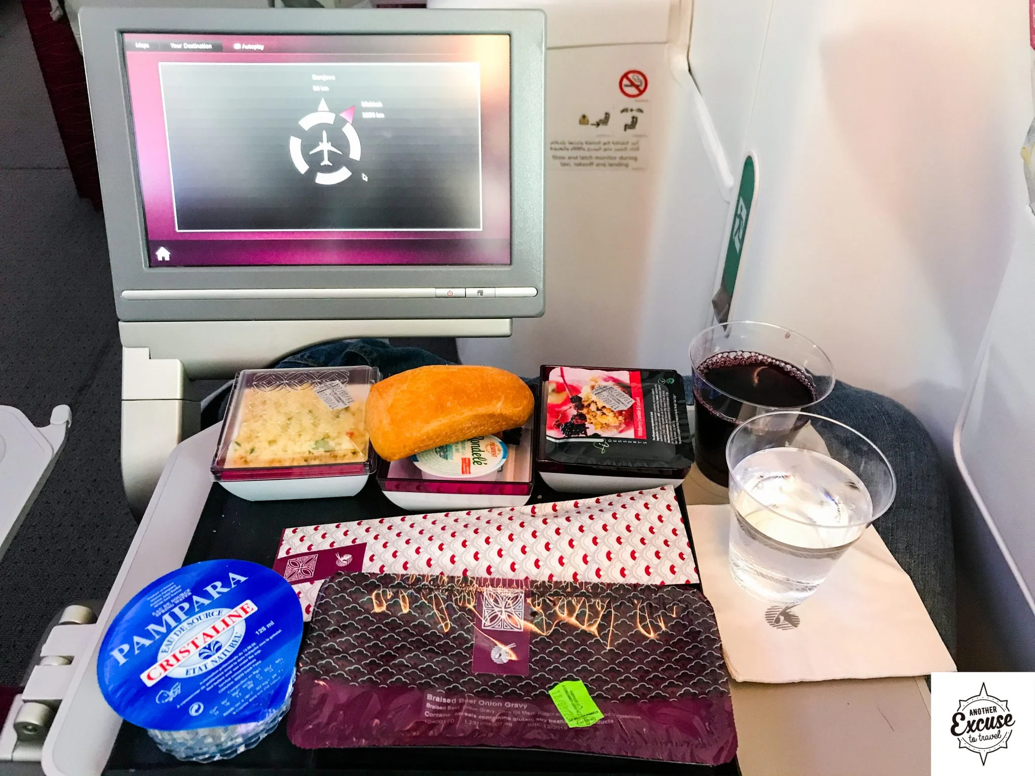 Qatar 787 economy food meal dinner tray wine