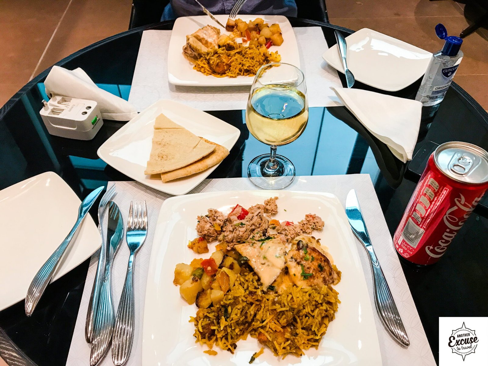 Doha First Class Lounge Dining Eating Area Restaurant Buffet