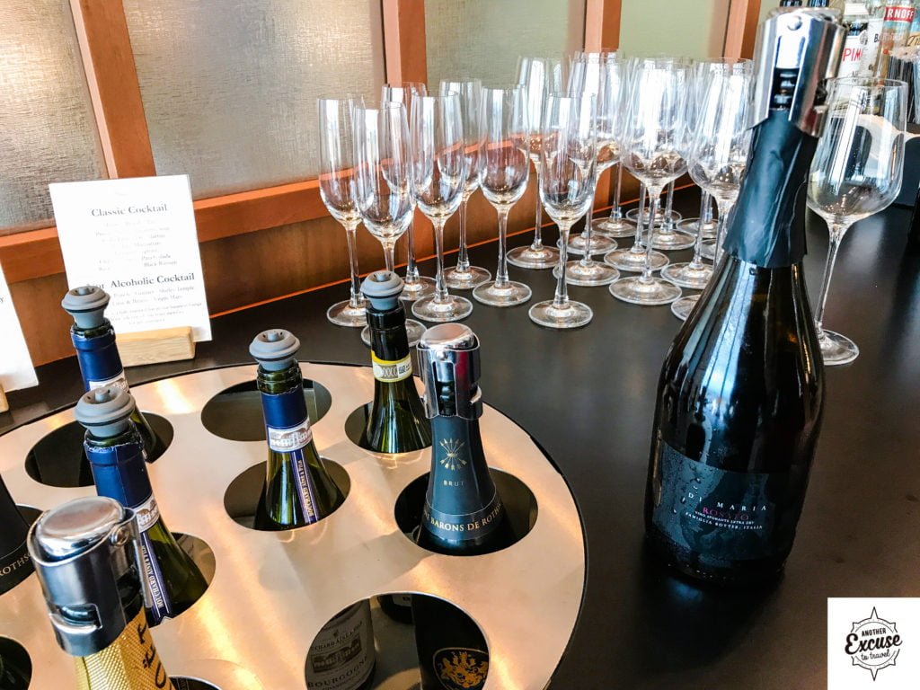 cathay pacific lounge heathrow