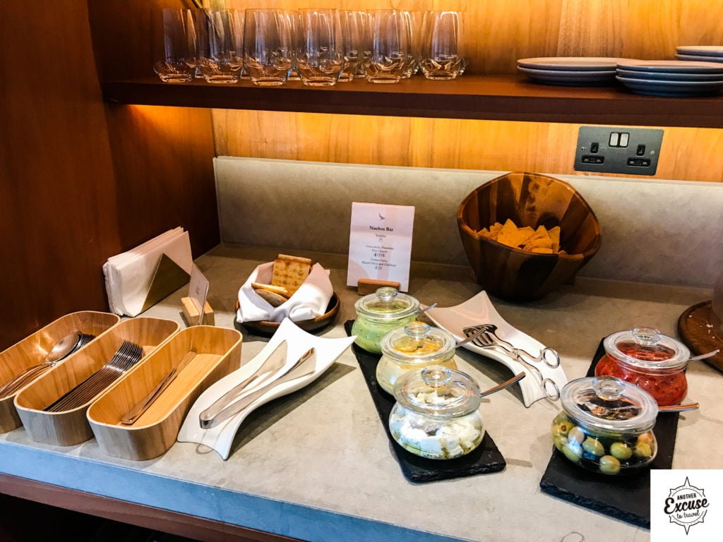 cathay pacific lounge heathrow