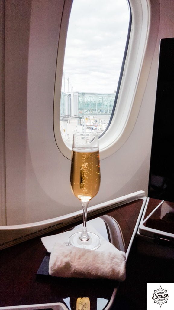 Qatar Airways 787 Oslo Business Class Product Seats Champagne Review