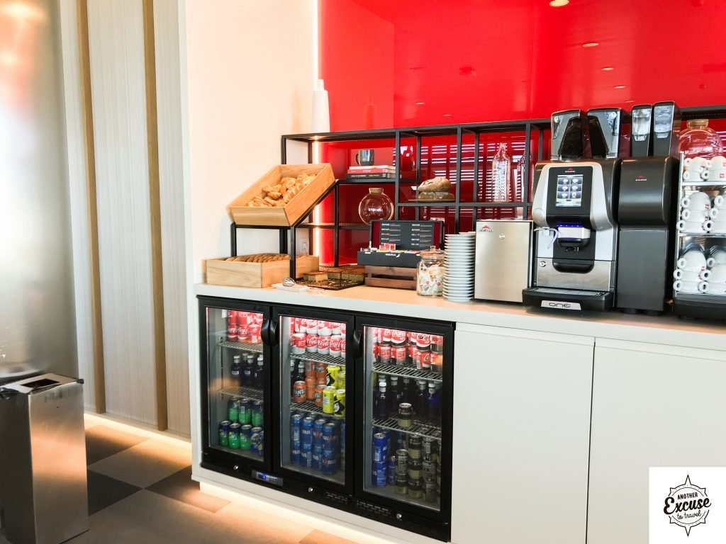 madrid barajas iberia Velázquez lounge