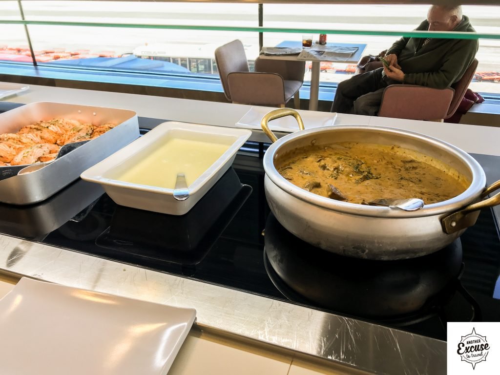 madrid barajas iberia Velázquez lounge