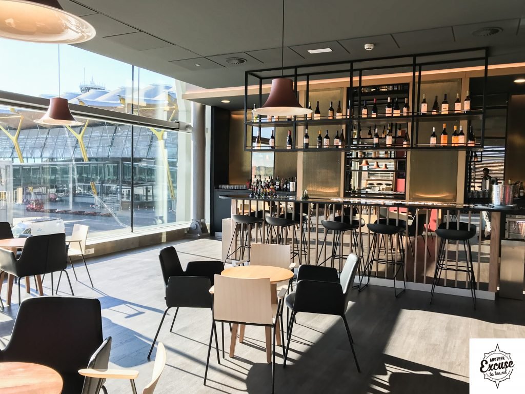 madrid barajas iberia Velázquez lounge