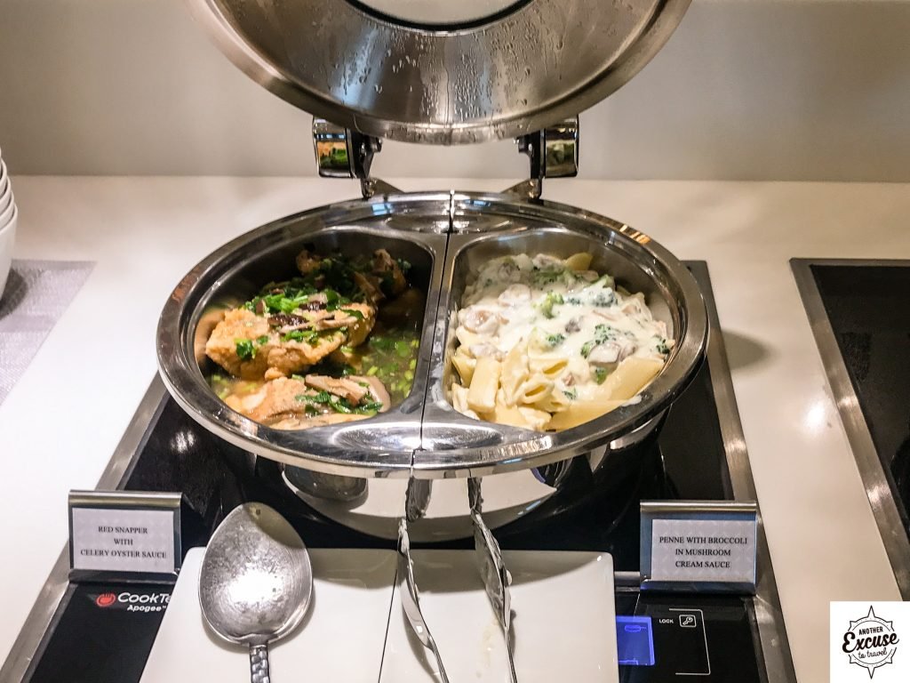 Qatar airways lounge Bangkok