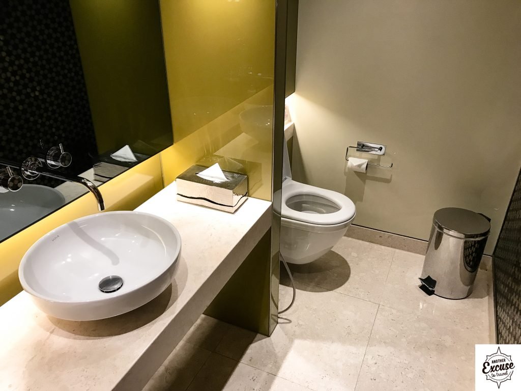 Qatar airways lounge Bangkok