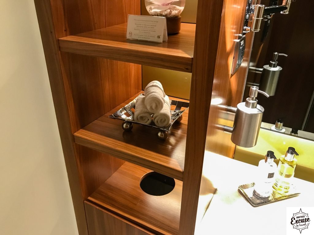 Qatar airways lounge Bangkok