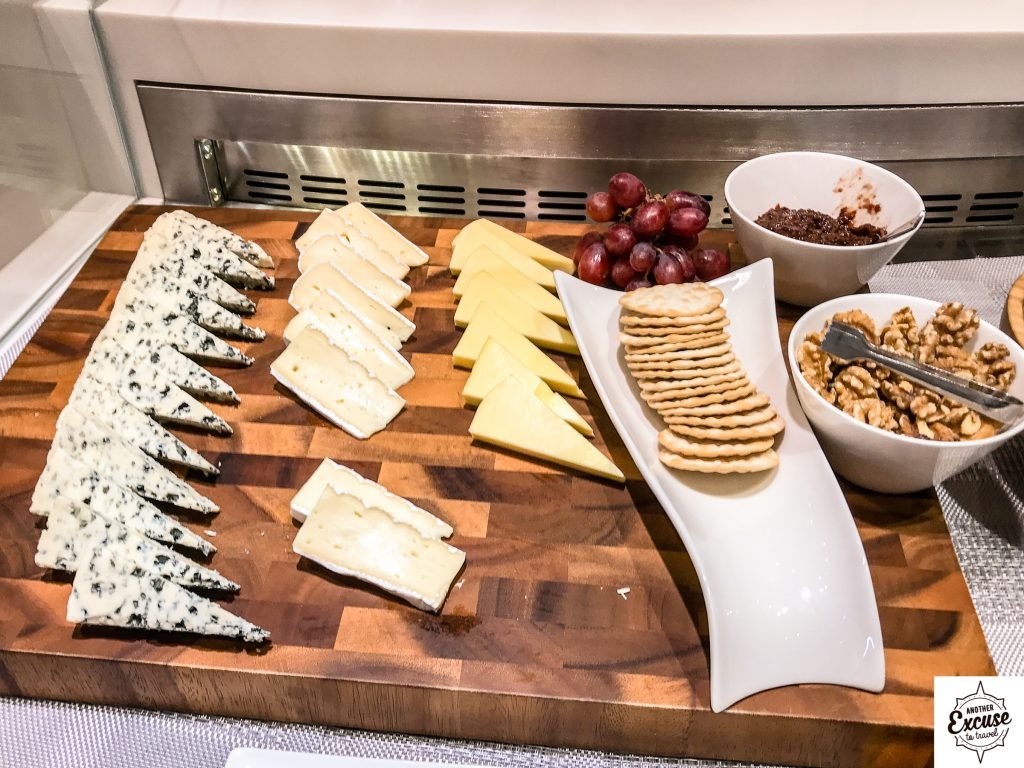 Qatar airways lounge Bangkok