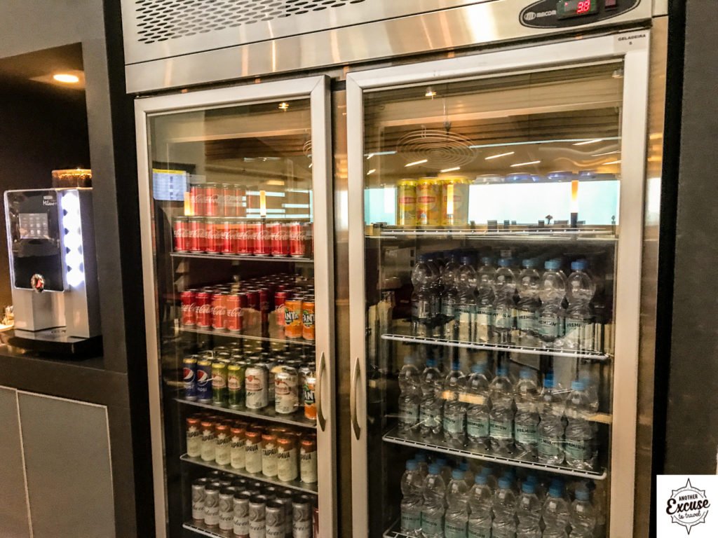 american airlines lounge GRU