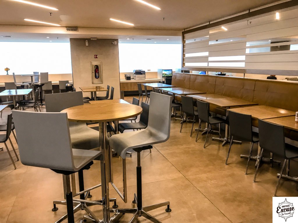 american airlines lounge GRU