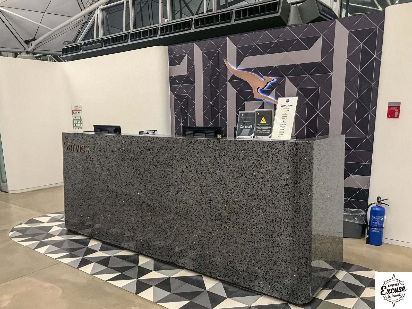 Qantas Hong Kong Lounge