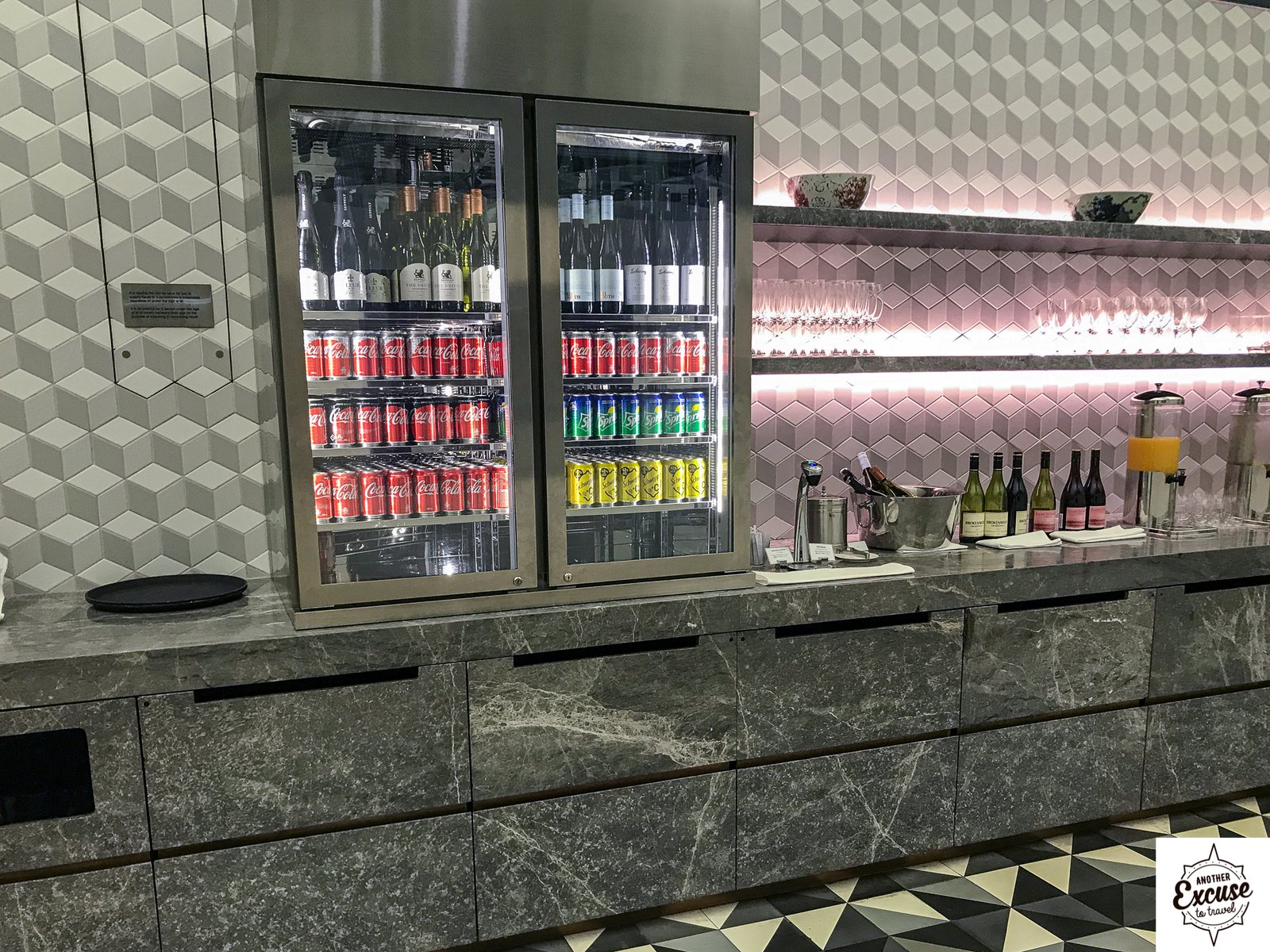 Qantas Hong Kong Lounge