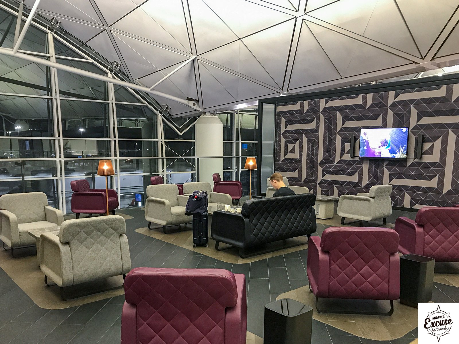 Qantas Hong Kong Lounge