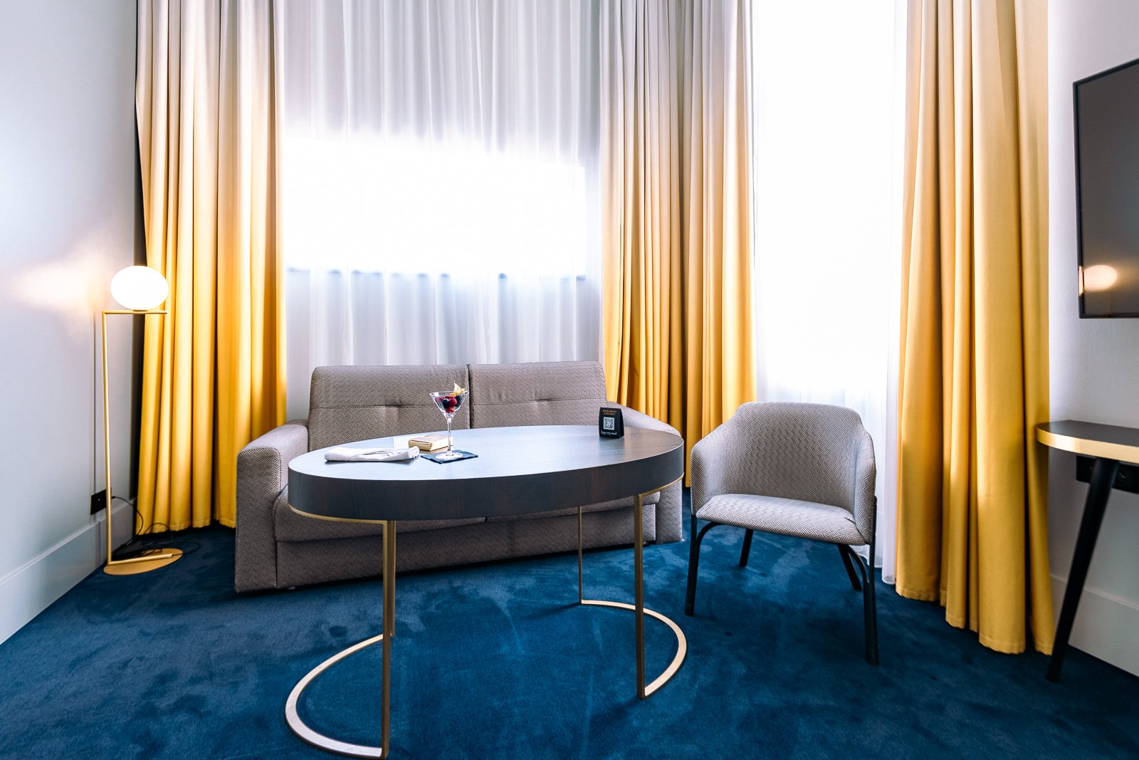 Junior Suite Living Room