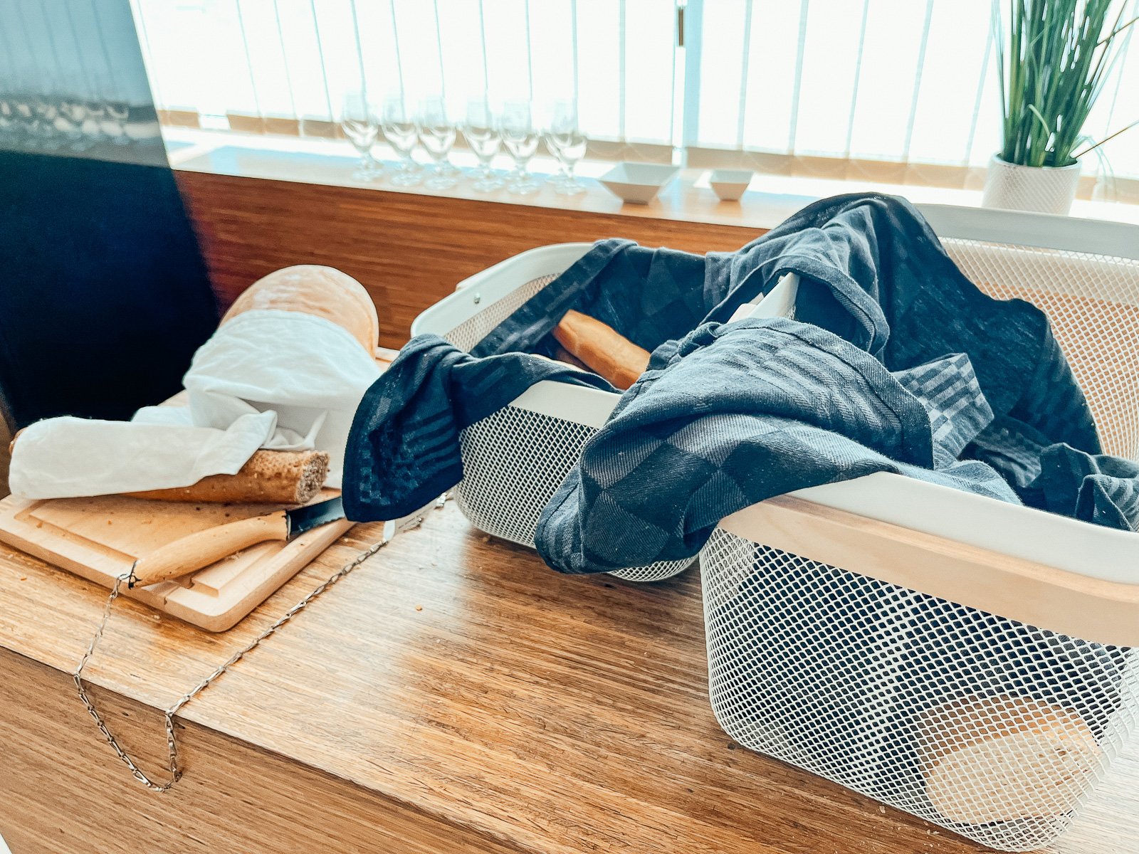 Lounge buffet area bread.