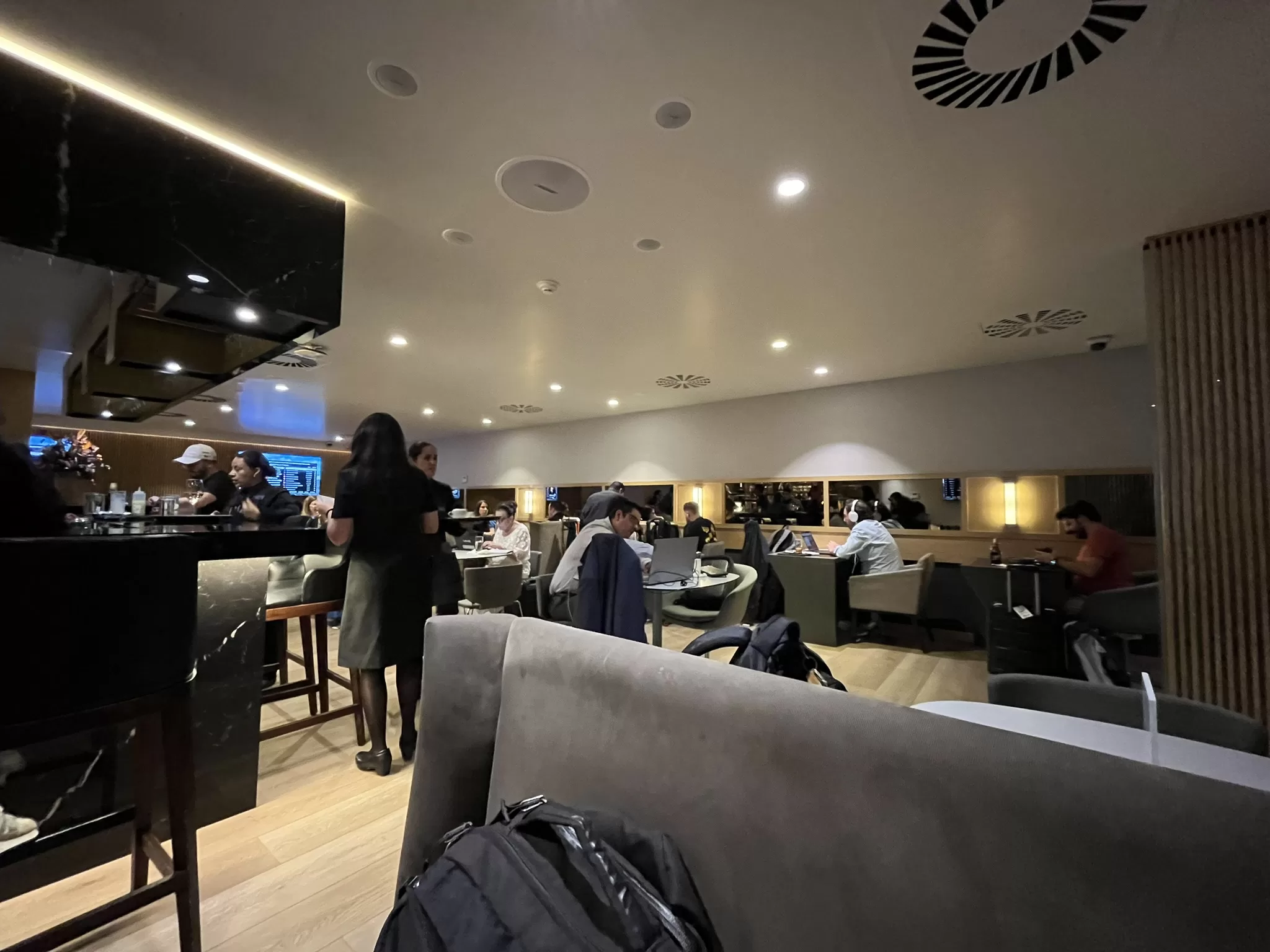 Centurion Lounge Mexico City level 2 seating