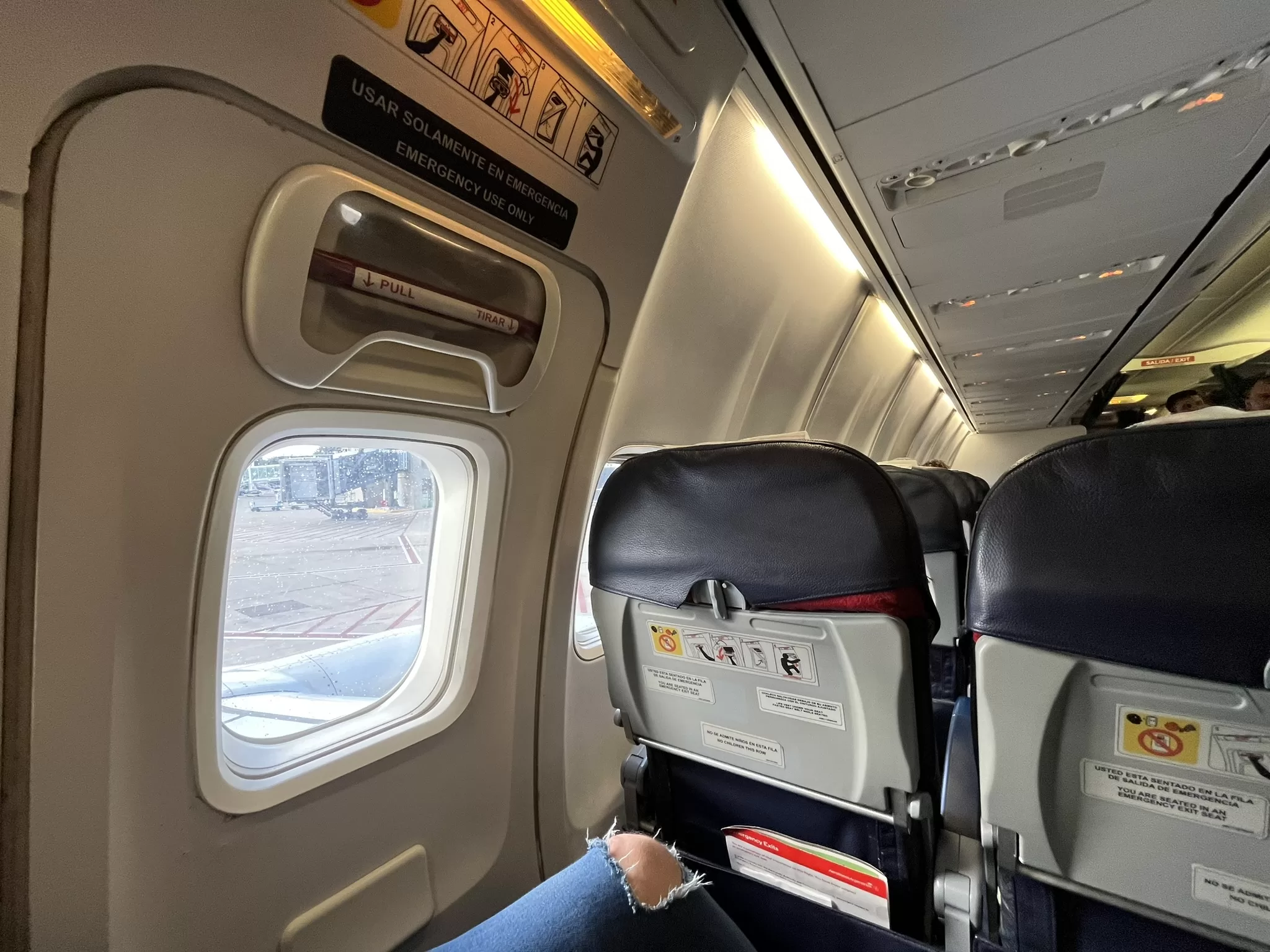 Aerolineas Argentinas 737 economy