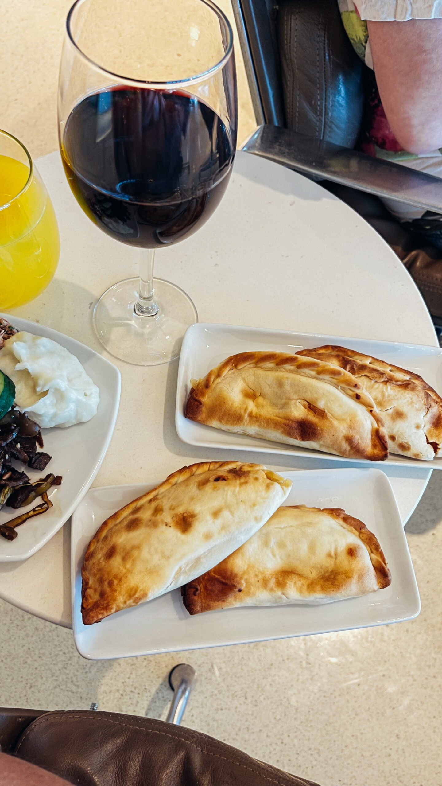 Iberia Lounge Buenos Aires - empanadas and red wine.