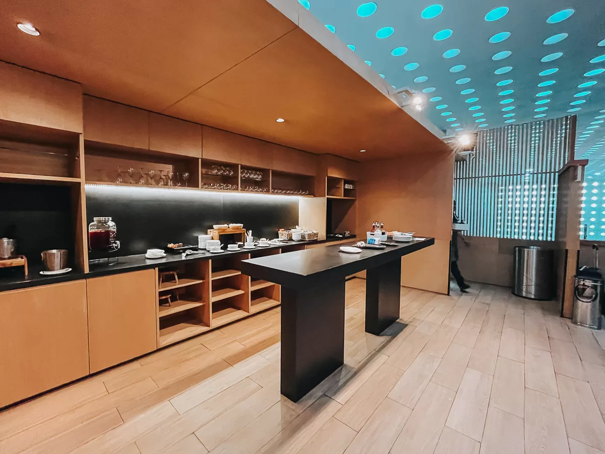 Aeromexico Salon Premier upstairs