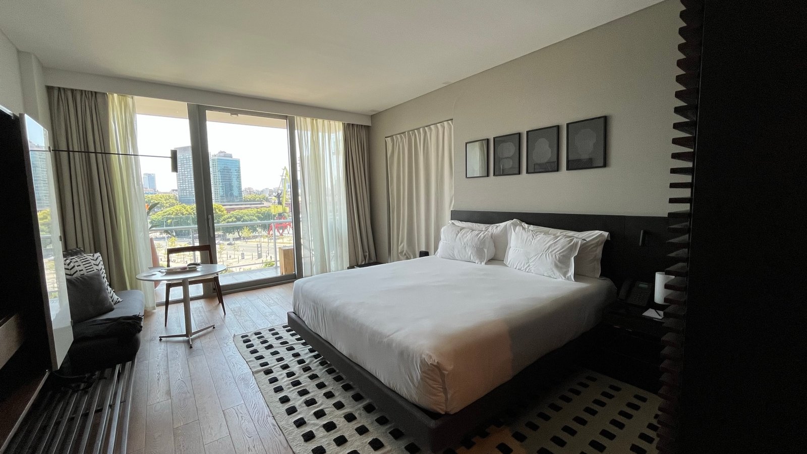 SLS Buenos Aires Puerto Madero King Corner Room