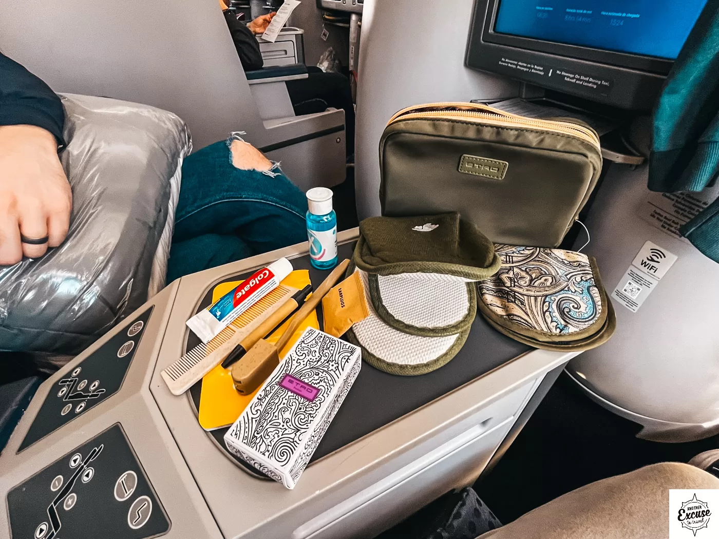 Aeromexico Amenity Kit Contents
