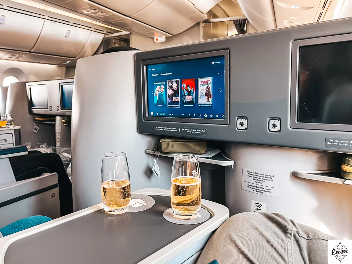 Aeromexico Business Class Champagne