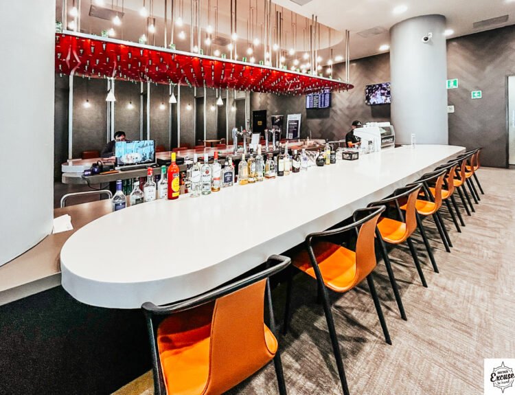 Aeromexico Terraza Premier Heineken Bar Area