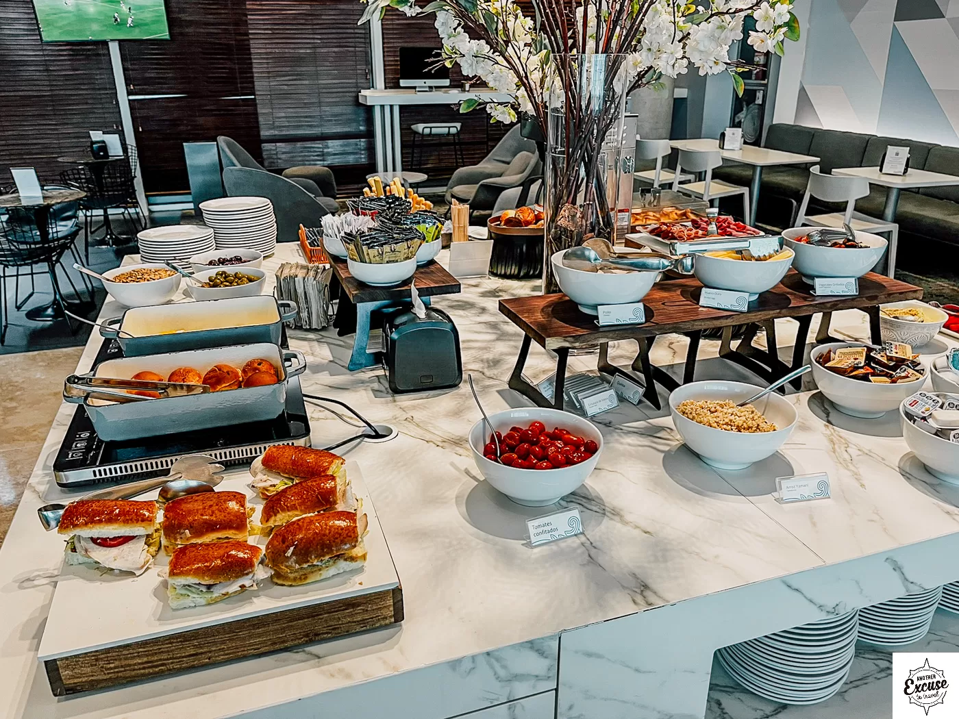 Lounge Breakfast Buffet