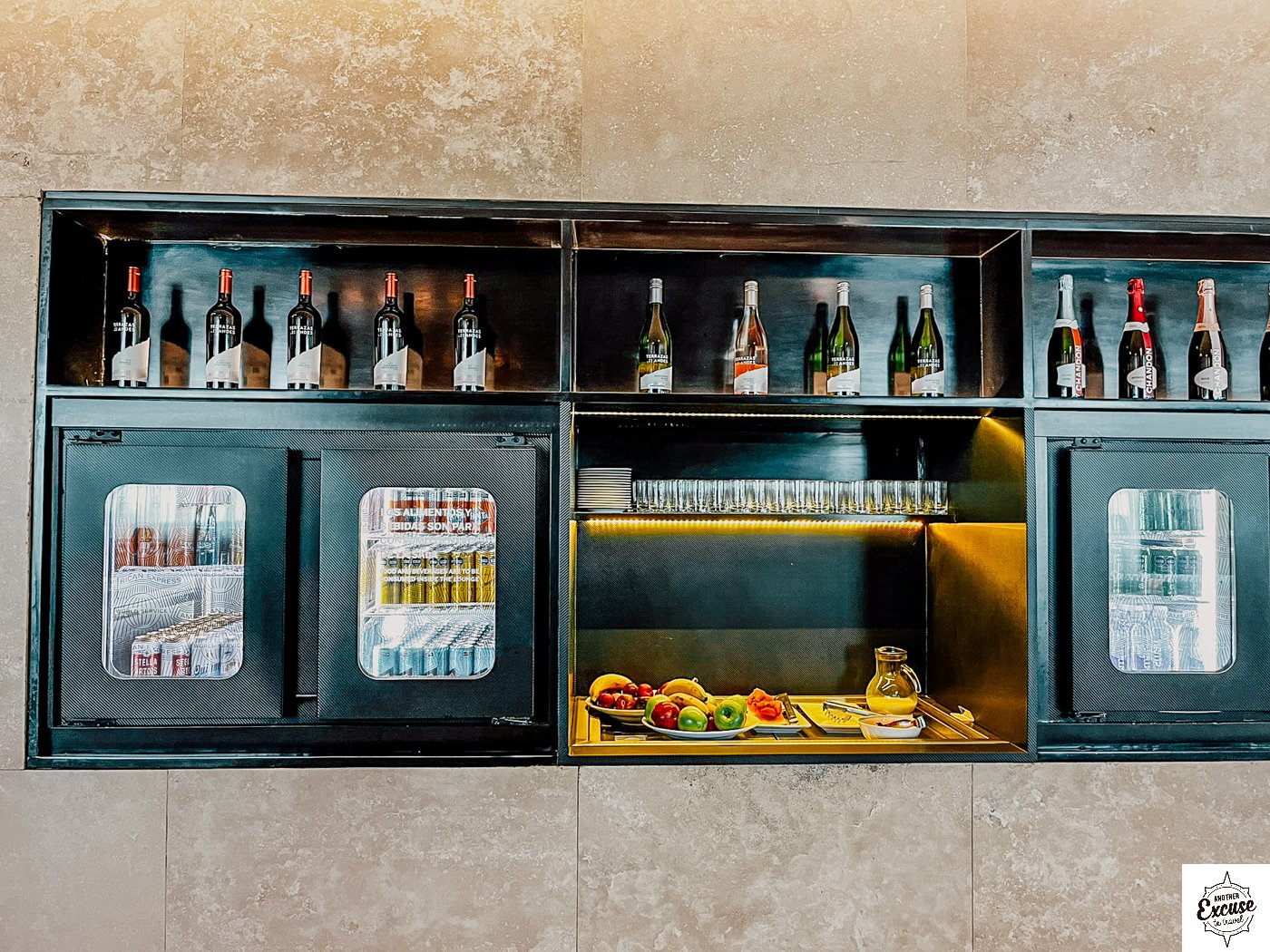 Centurion Lounge Buenos Aires Drinks and Fruit.