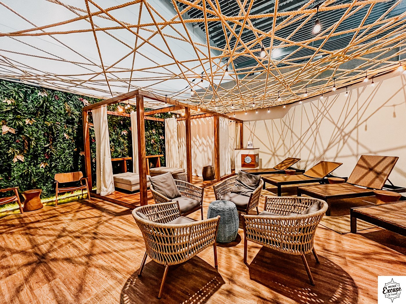 Amex lounge Beach Area