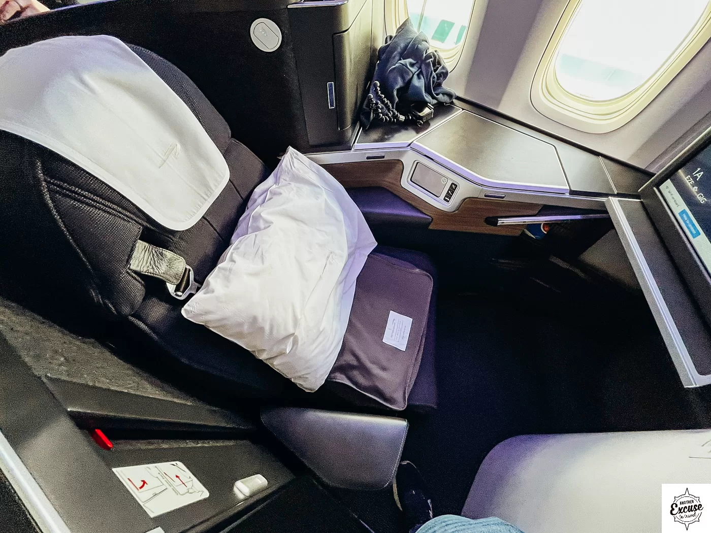 British Airways B777-200 Club Suite Cabin