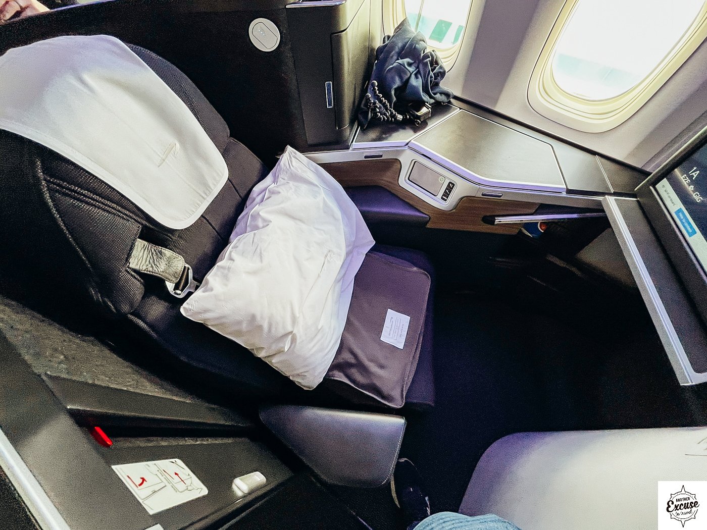 British Airways B777-200 Club Suite Cabin