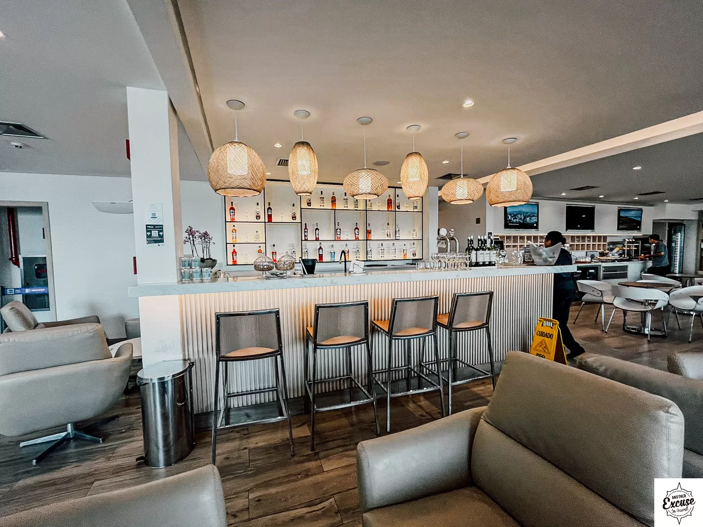 SkyTeam Global Lounge São Paulo bar area