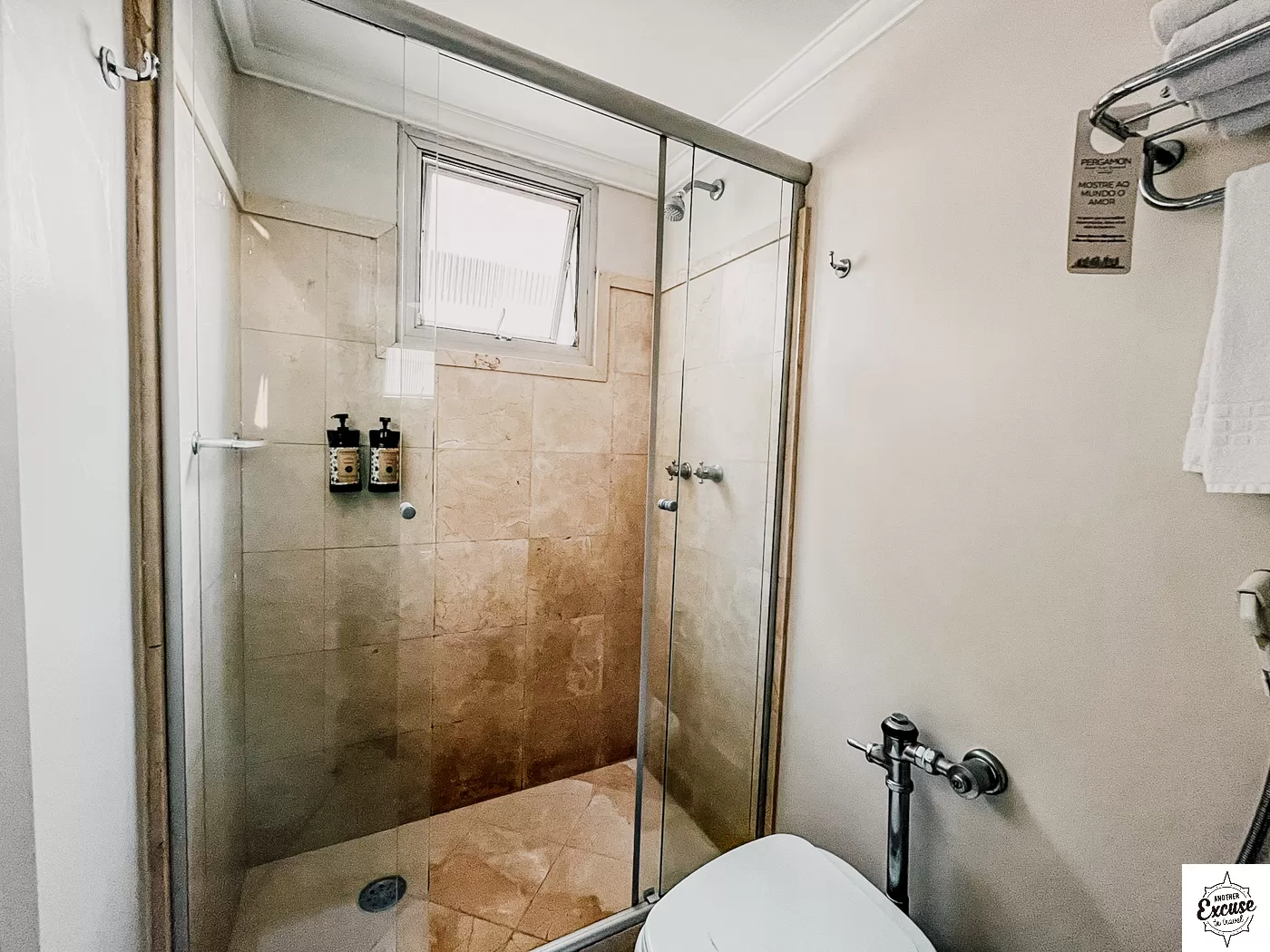 Pergamon SP Frei Caneca bathroom