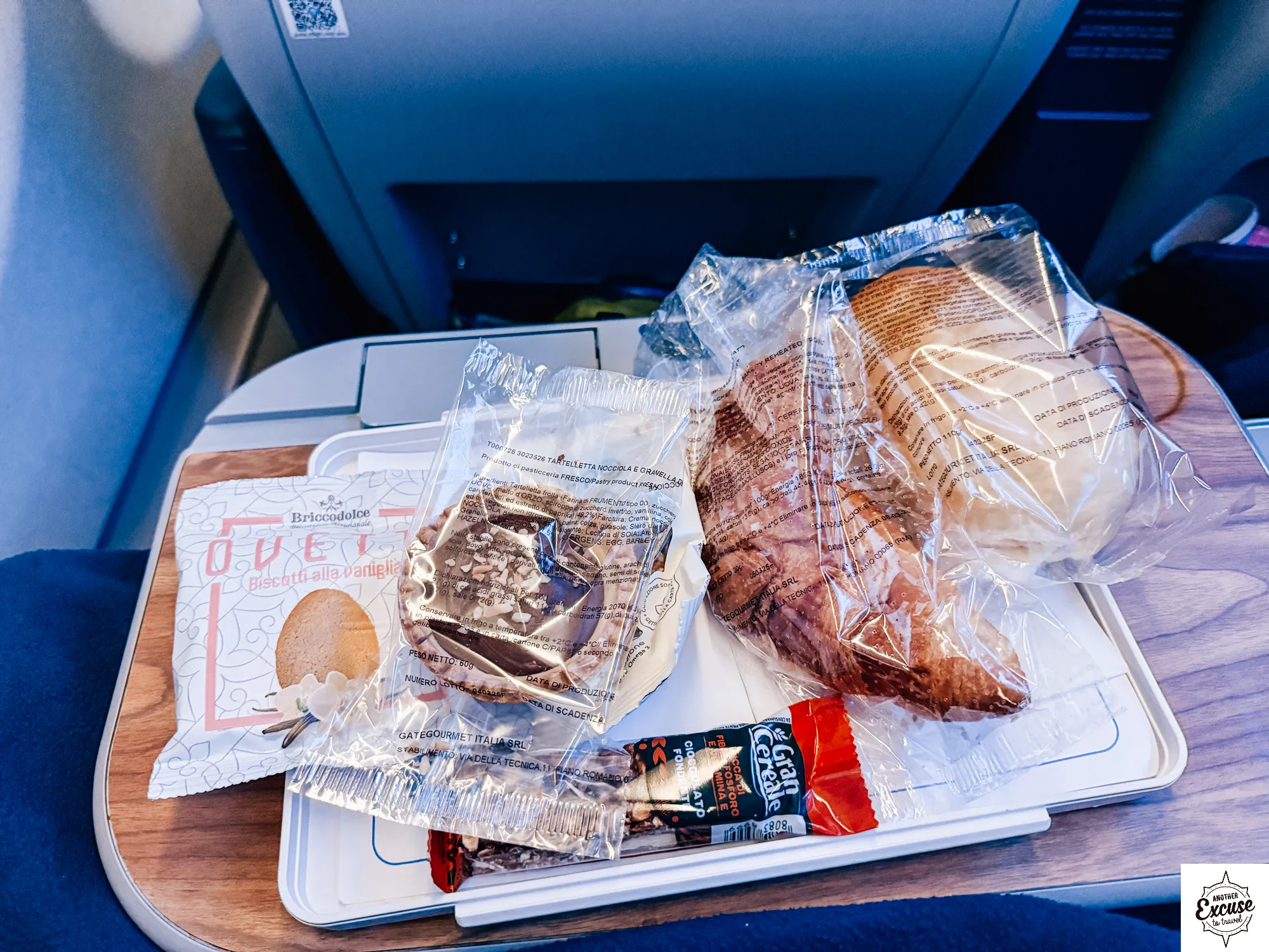 ITA Premium Economy breakfast