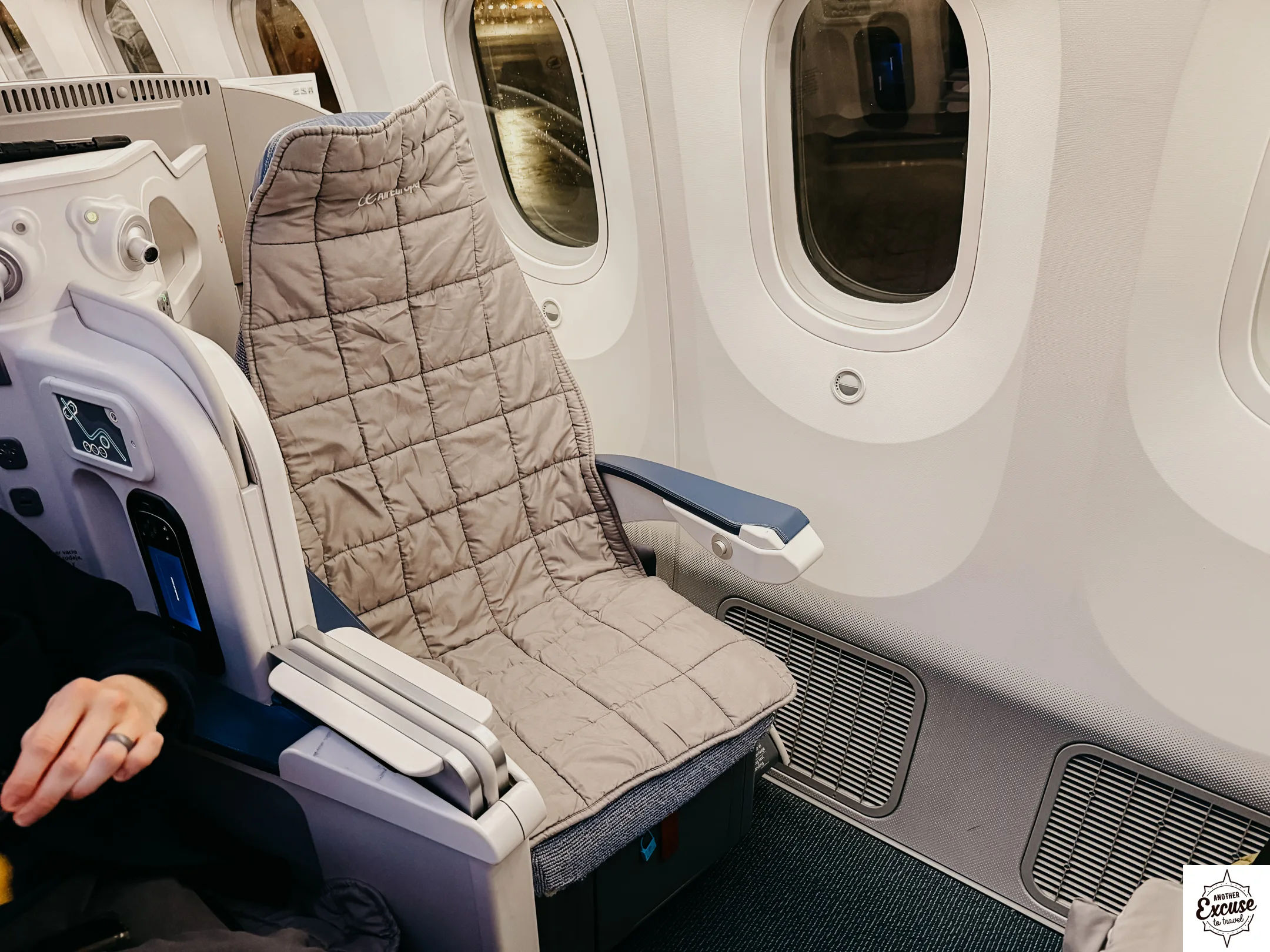 Air Europa Business Class 787 seat 1A