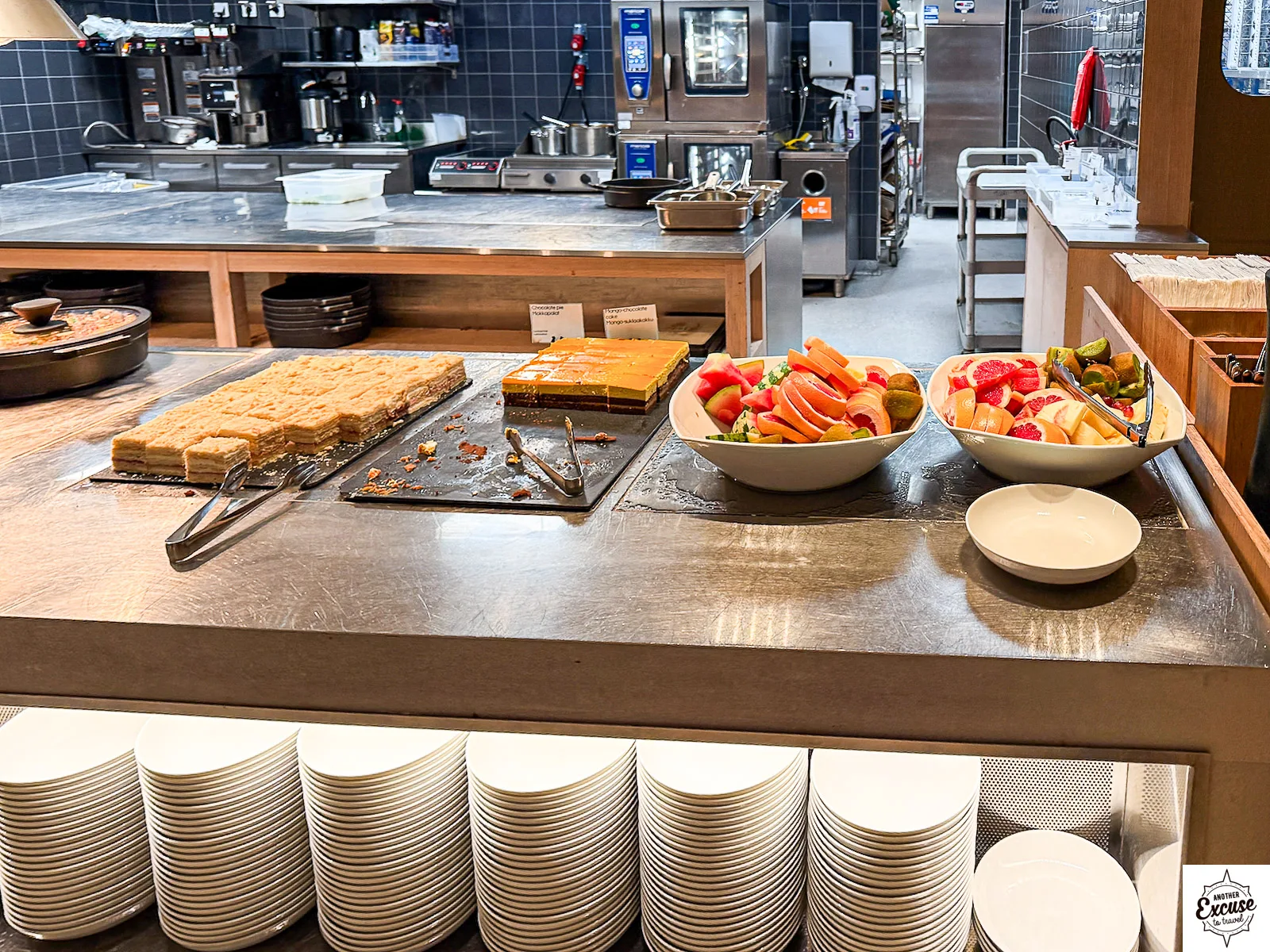 Finnair Business Lounge (non-Schengen) dessert options