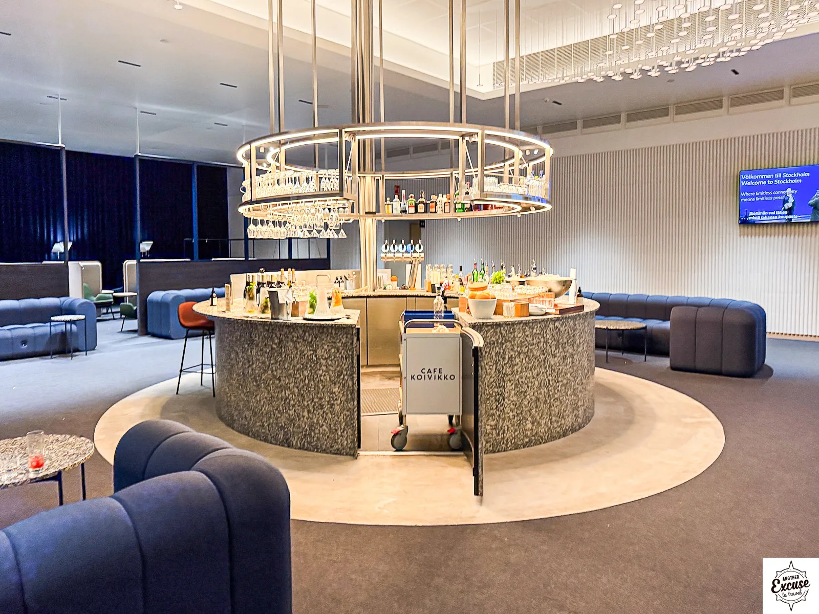 Finnair Business Lounge (non-Schengen) bar